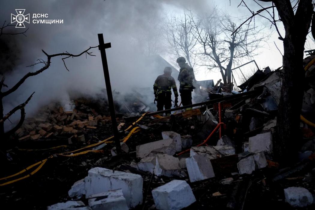 росіяни вночі вчергове масовано атакували Україну: є загиблі та постраждалі