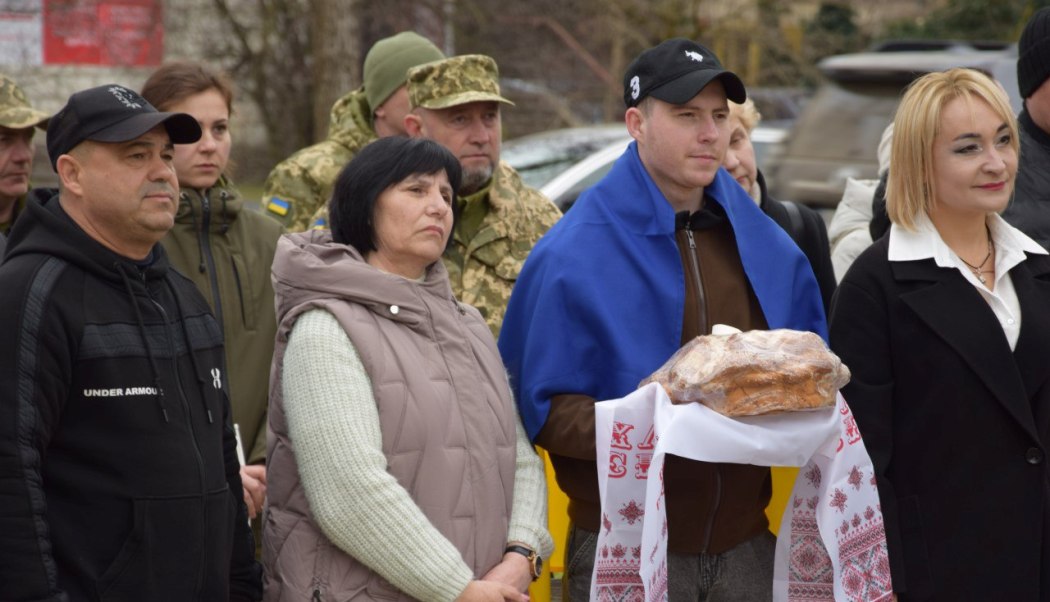 Саратська громада зустріла звільненого з полону Дмитра Шалара, якого росія засудила на довічне