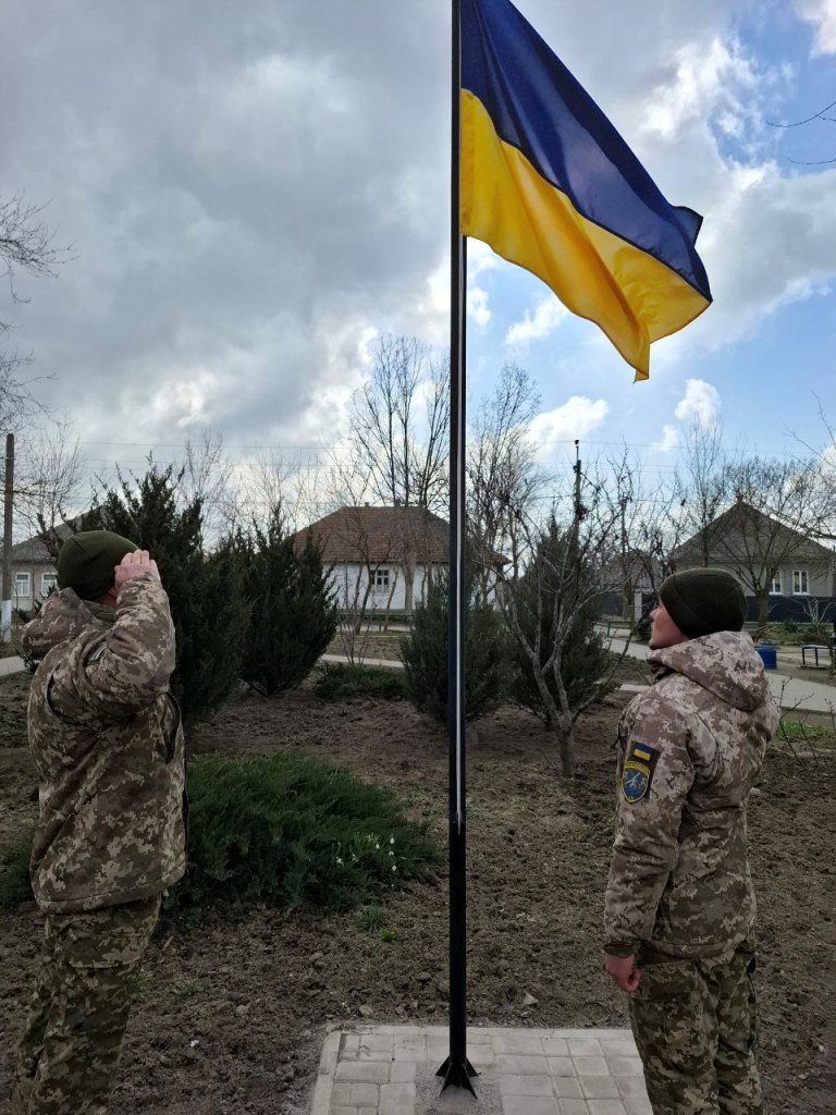 У місті Вилкове вшанували загиблих у війні військовослужбовців на Алеї Пам'яті