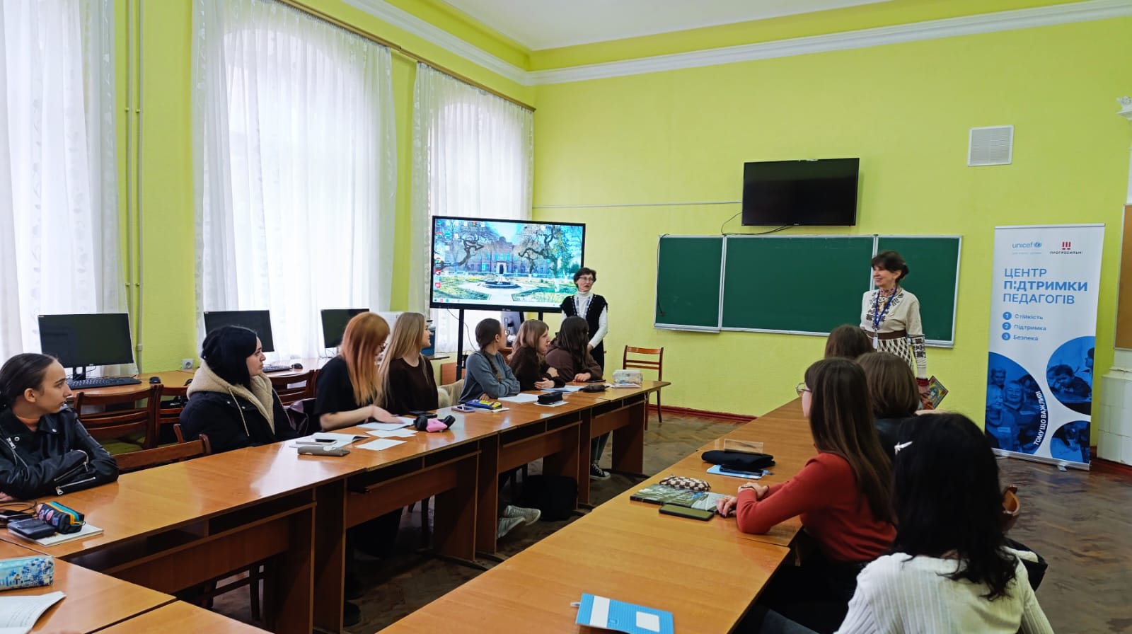 Шість фахових коледжів Бессарабії отримали сучасне освітнє обладнання