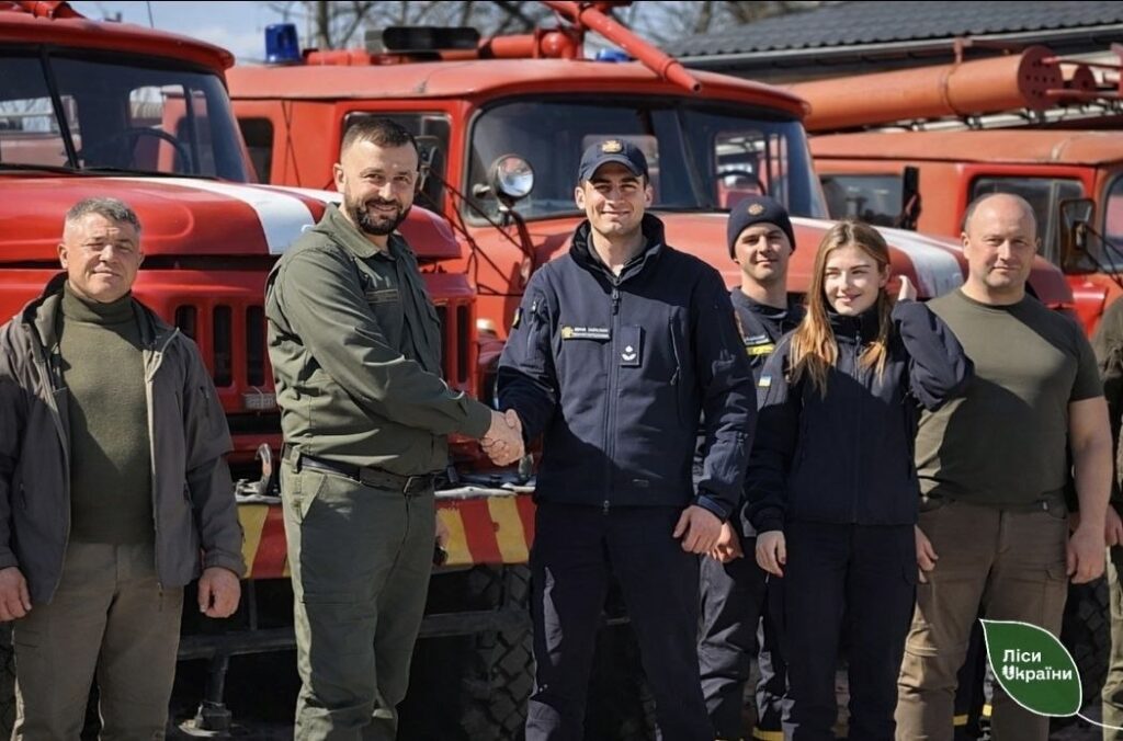 Ізмаїльські рятувальники передали лісівникам Одещини 8 одиниць пожежної техніки