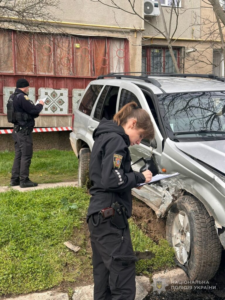 Аварія у Болграді завершилася пострілами посеред дня