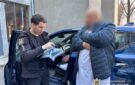 Вимагав понад 7 тисяч доларів з хворого: в Одесі на хабарі затримали лікаря-офтальмолога