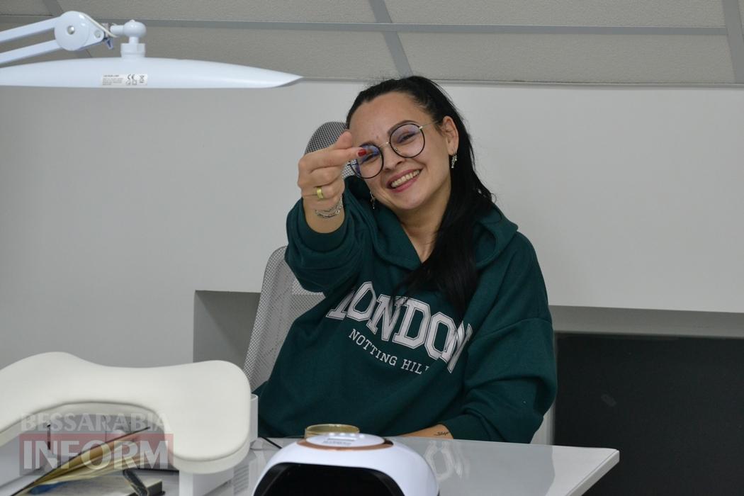 "Я щаслива, що виховувалася в інтернаті": б'юті-майстриня з Кілії Вероніка Табахар, попри зламану долю, збудувала життя з дитячих мрій