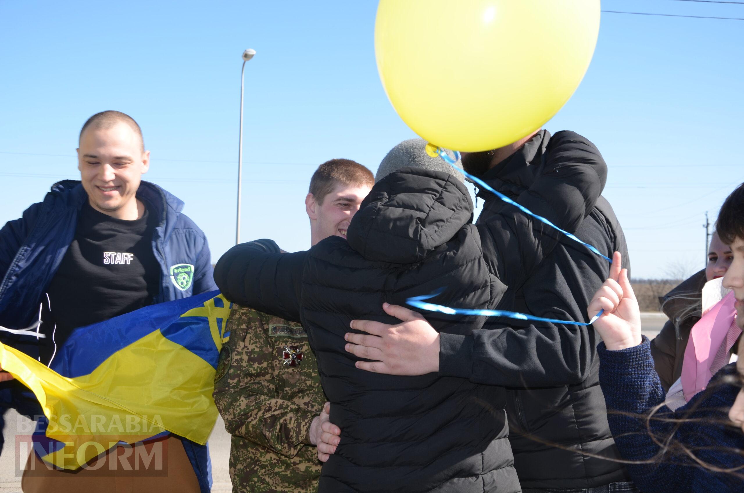 Додому крізь пекло: Ізмаїл зустрів захисника, який повернувся з полону