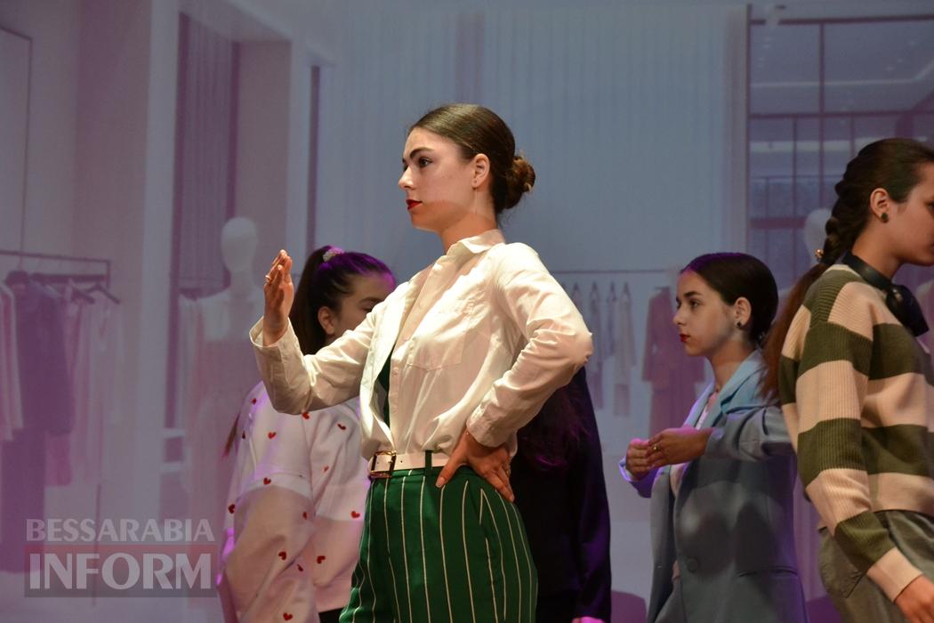 У Кілії видовищним концертом зустрічали свято весни і краси