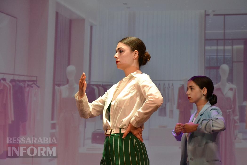 У Кілії видовищним концертом зустрічали свято весни і краси