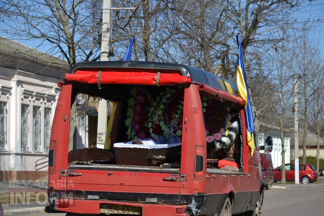 Кілійщина схилила голови у жалобі за 37-річним солдатом, який загинув на Запорізькому напрямку