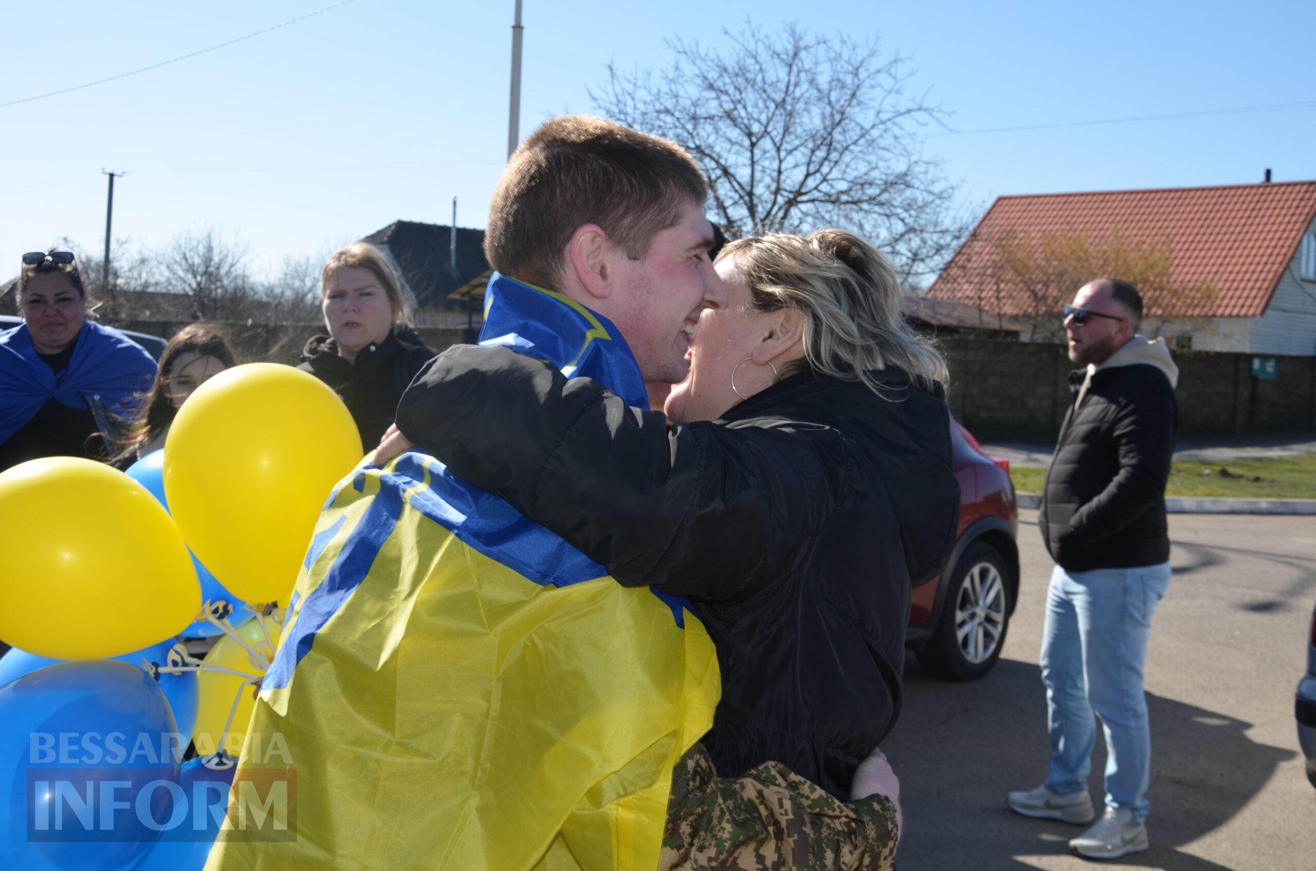 Додому крізь пекло: Ізмаїл зустрів захисника, який повернувся з полону
