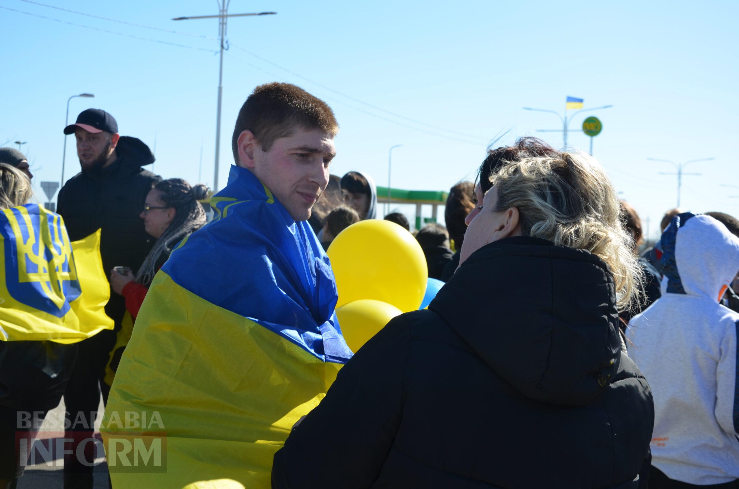 Додому крізь пекло: Ізмаїл зустрів захисника, який повернувся з полону