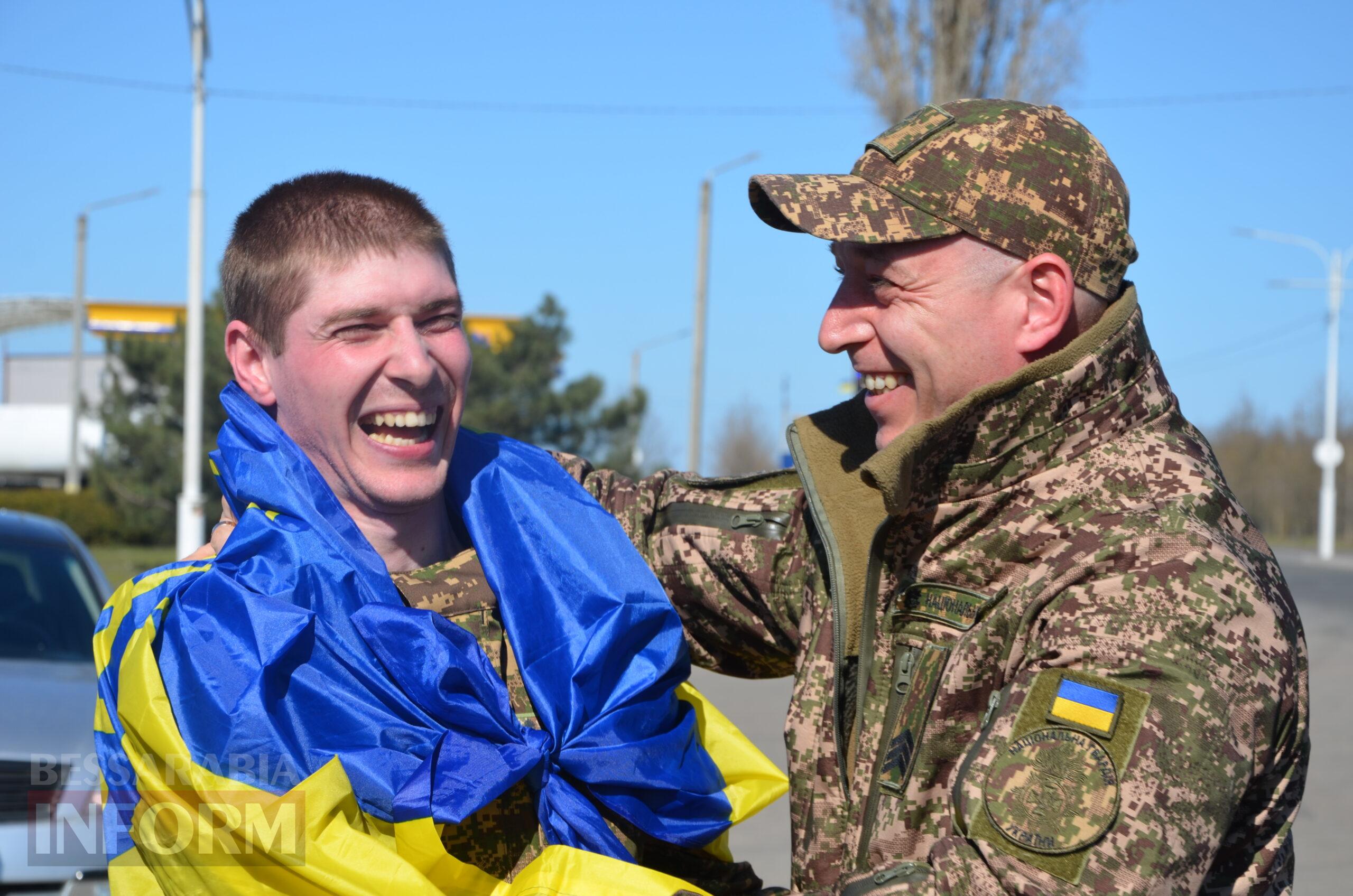 Додому крізь пекло: Ізмаїл зустрів захисника, який повернувся з полону