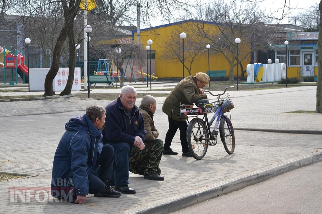 У Кілії з військовими почестями та живим коридором провели в останню путь кулеметника Руслана Дубовенка