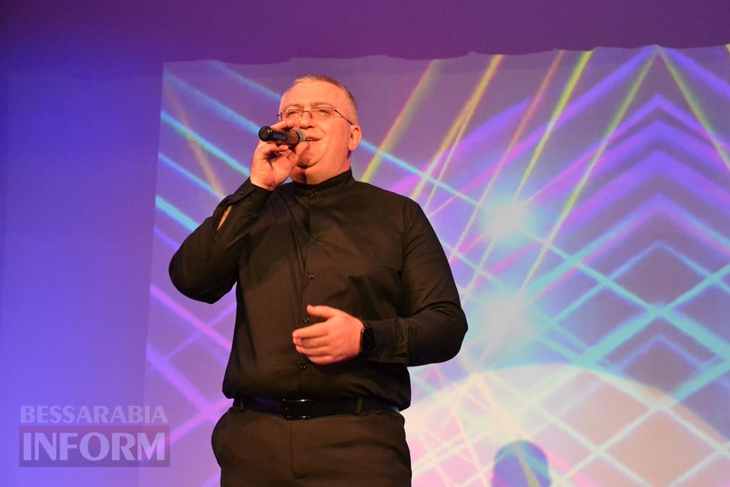 У Кілії видовищним концертом зустрічали свято весни і краси