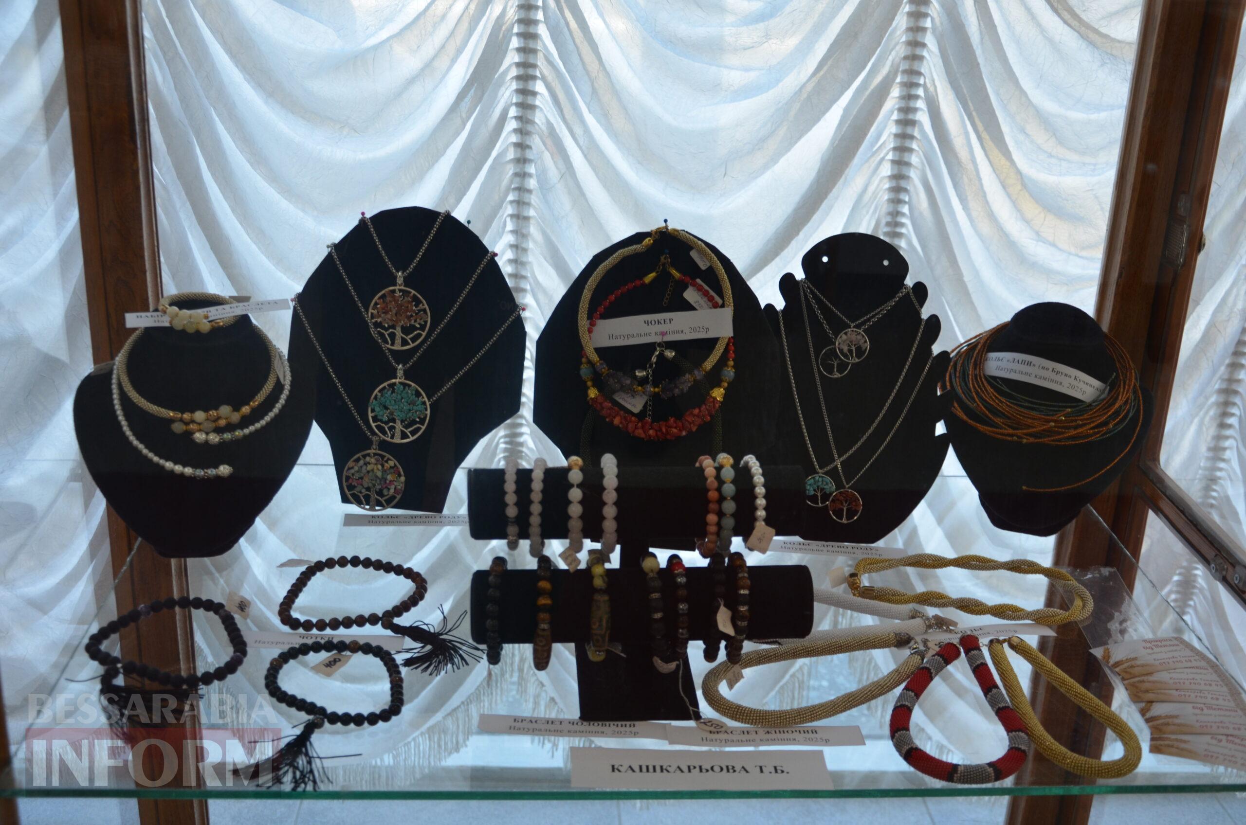 Магія жіночих рук: в Ізмаїлі відбулося відкриття щорічної весняної виставки «Краса, створена жінкою»