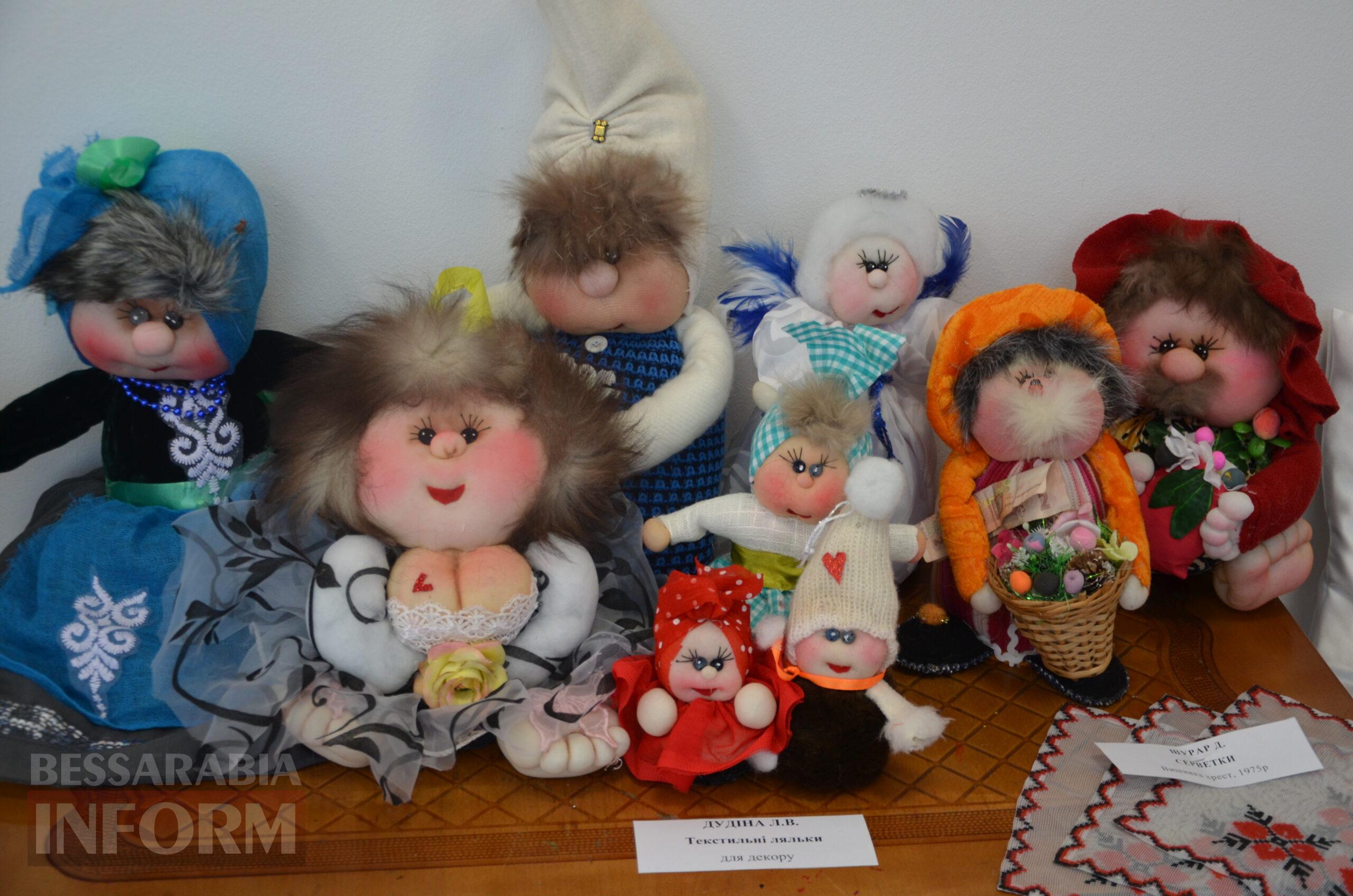 Магія жіночих рук: в Ізмаїлі відбулося відкриття щорічної весняної виставки «Краса, створена жінкою»