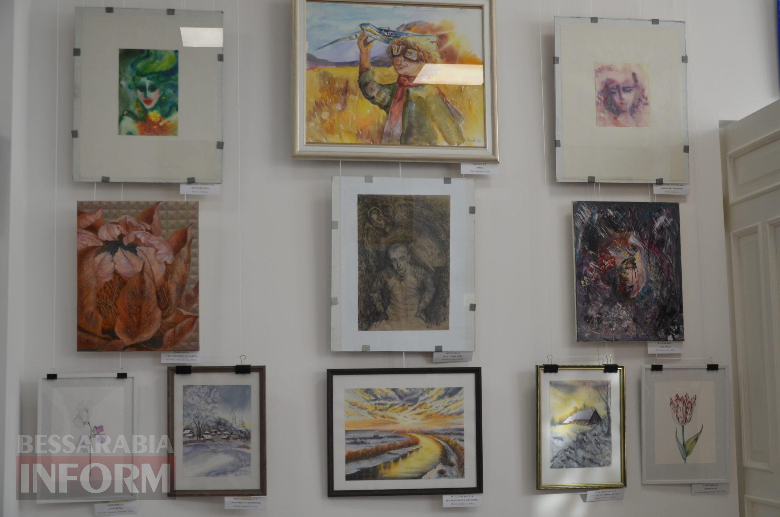 Магія жіночих рук: в Ізмаїлі відбулося відкриття щорічної весняної виставки «Краса, створена жінкою»