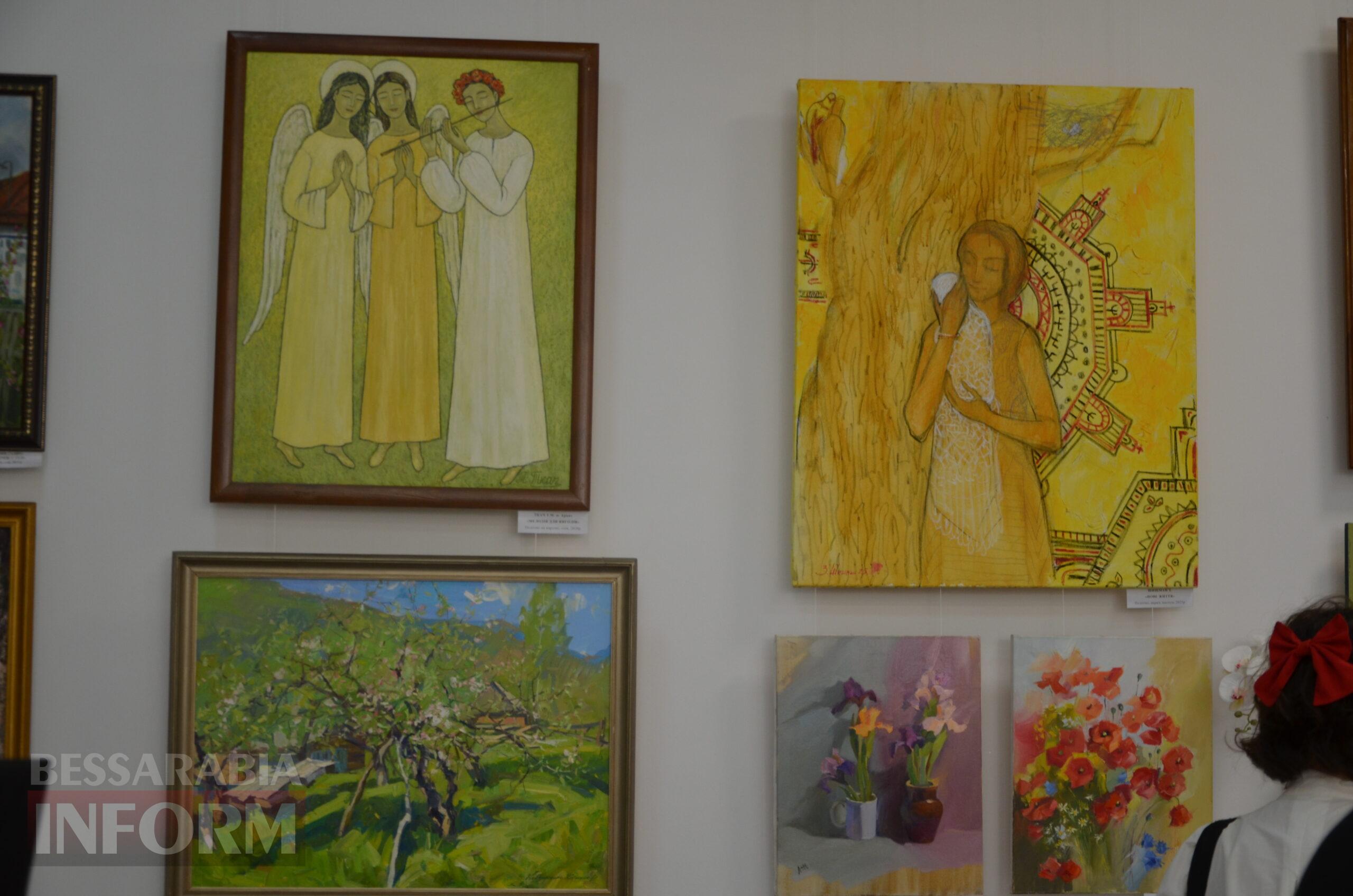 Магія жіночих рук: в Ізмаїлі відбулося відкриття щорічної весняної виставки «Краса, створена жінкою»