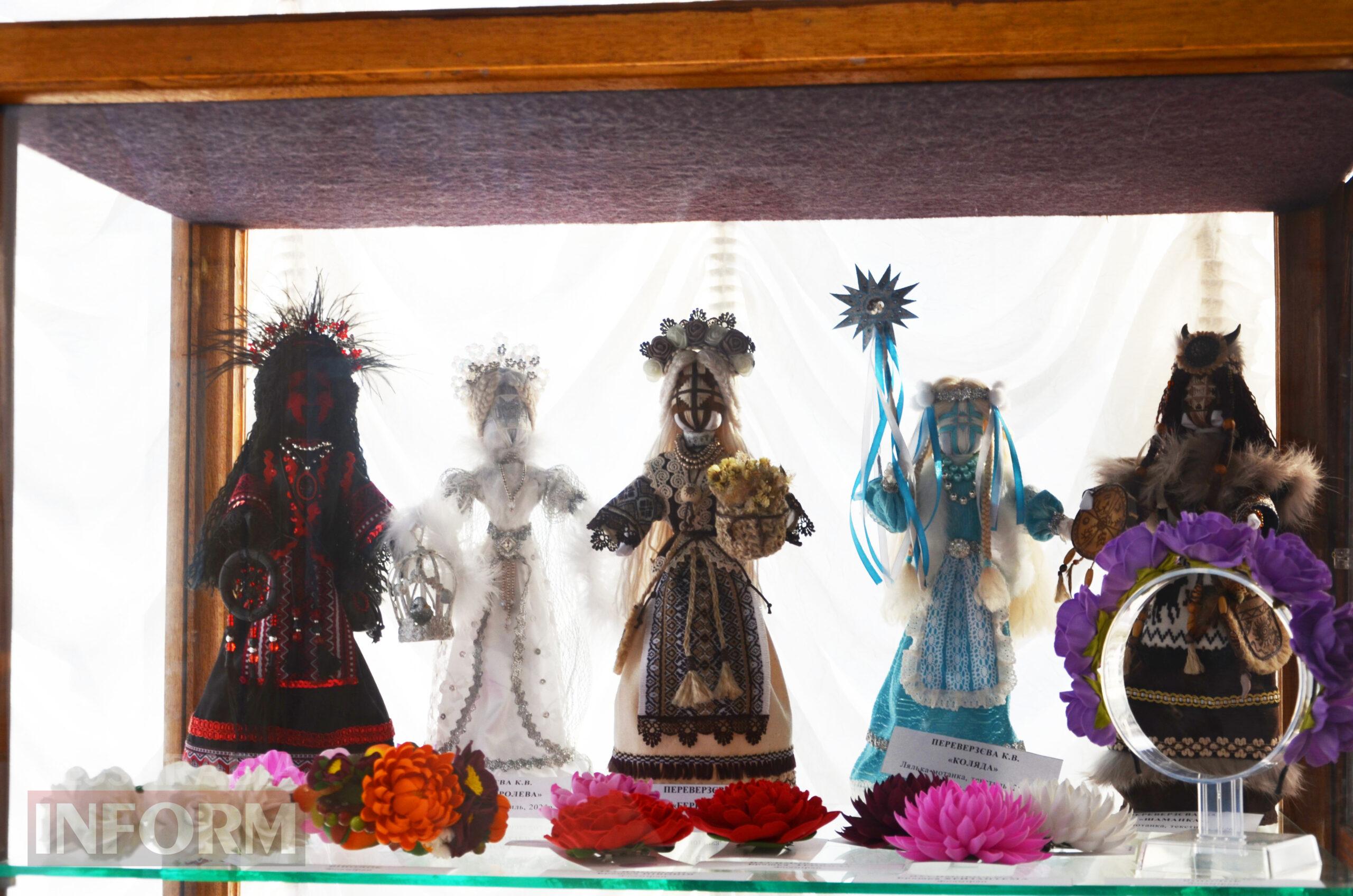 Магія жіночих рук: в Ізмаїлі відбулося відкриття щорічної весняної виставки «Краса, створена жінкою»