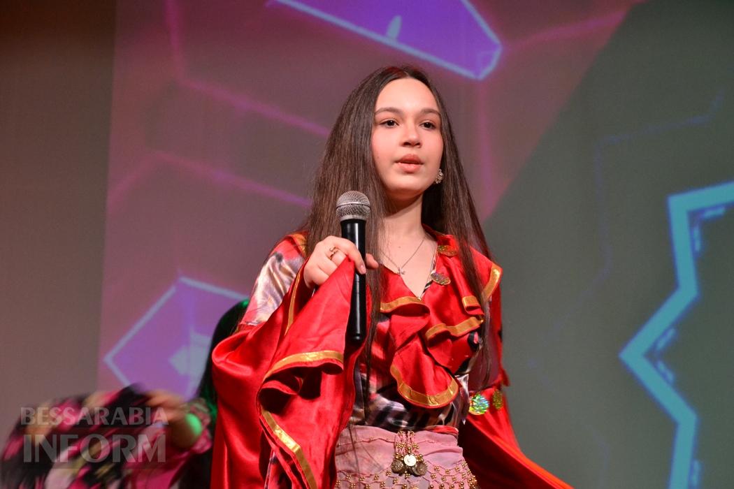 У Кілії видовищним концертом зустрічали свято весни і краси