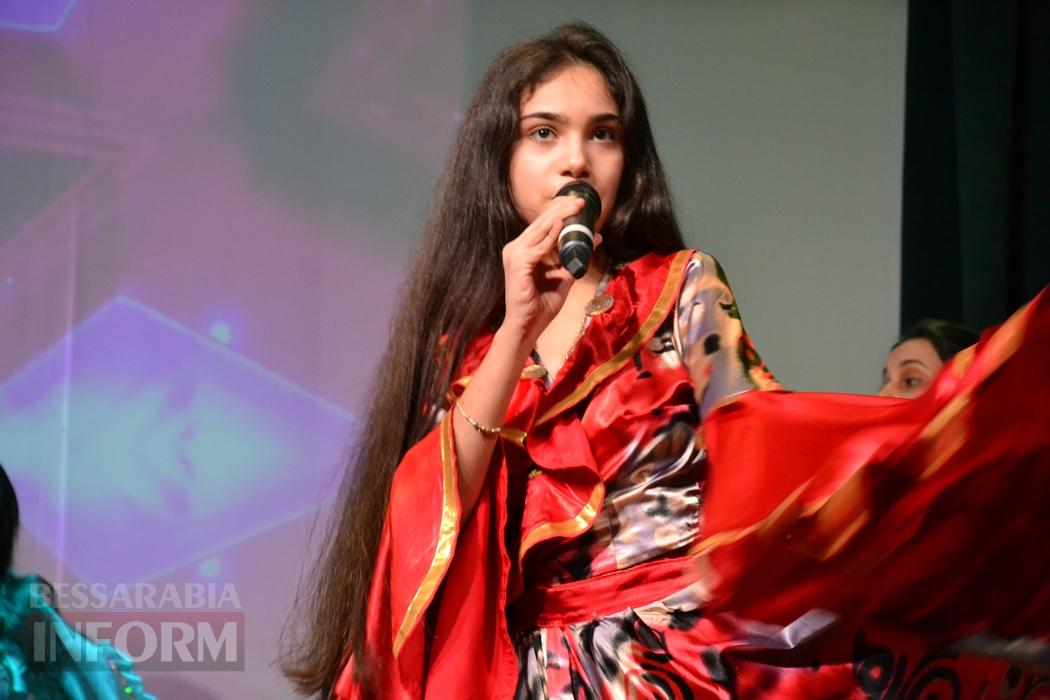 У Кілії видовищним концертом зустрічали свято весни і краси