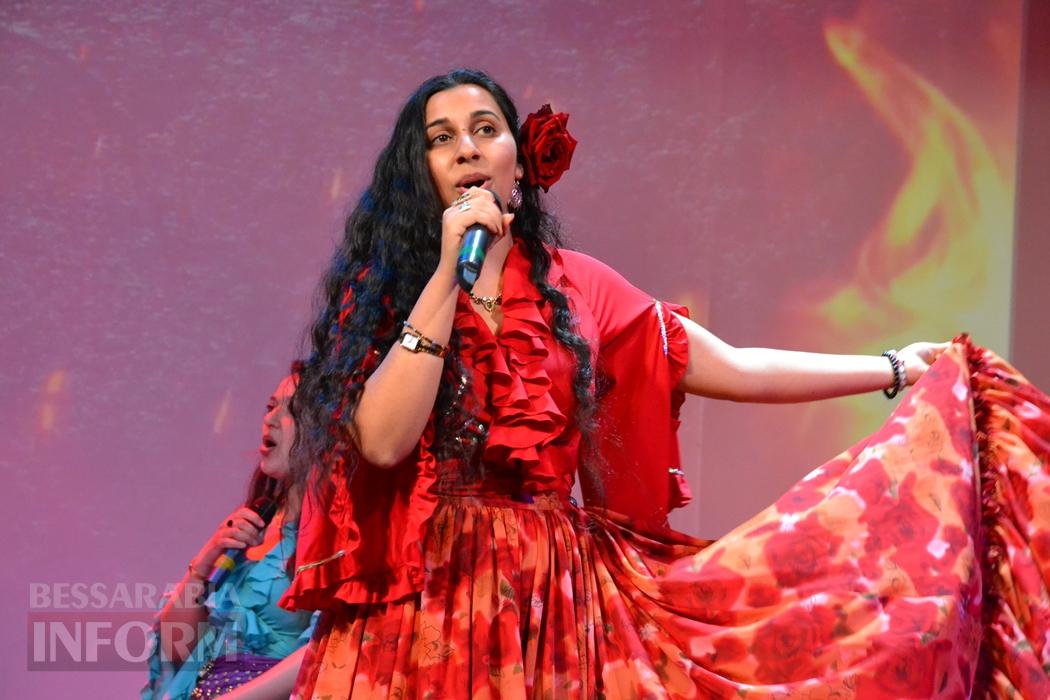У Кілії видовищним концертом зустрічали свято весни і краси