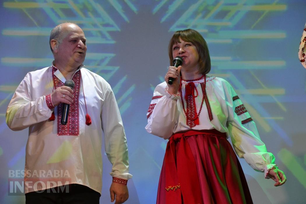 У Кілії видовищним концертом зустрічали свято весни і краси