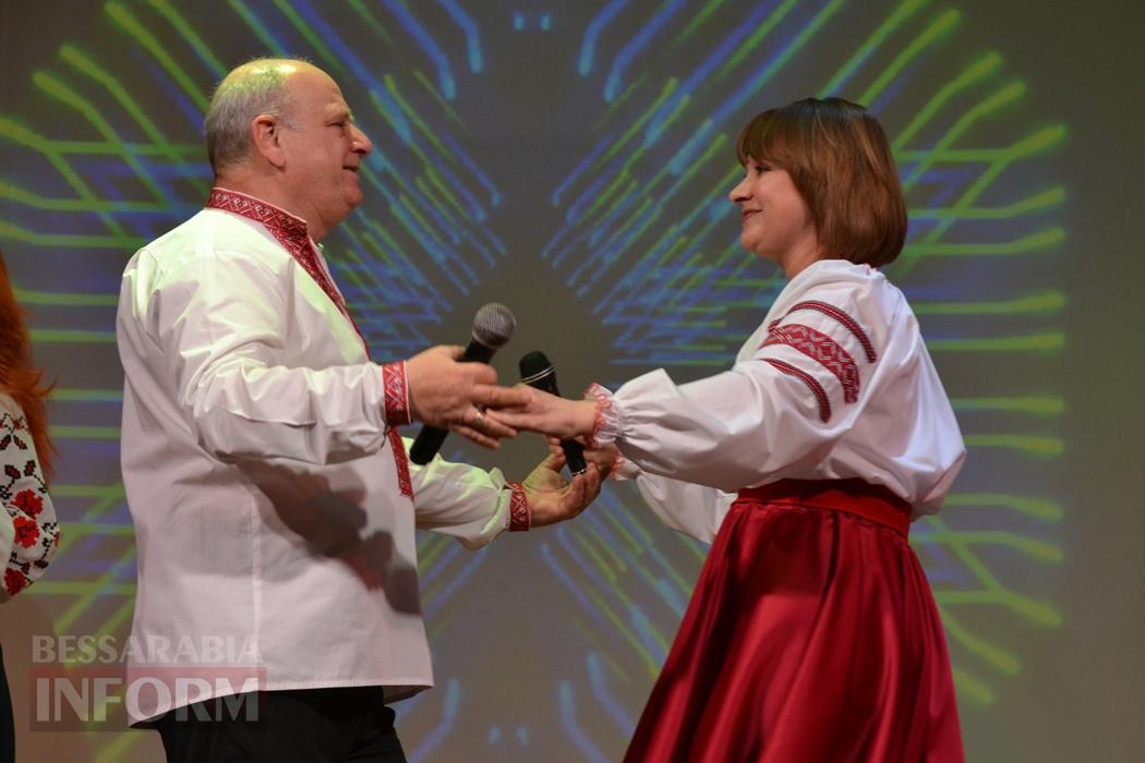 У Кілії видовищним концертом зустрічали свято весни і краси