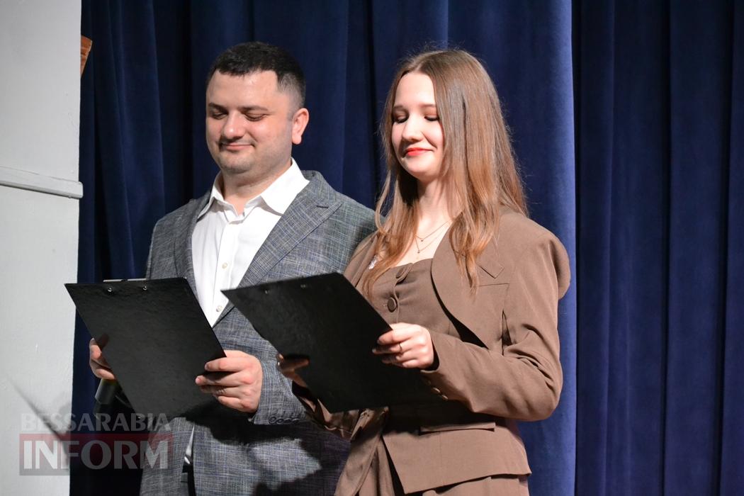 У Кілії видовищним концертом зустрічали свято весни і краси