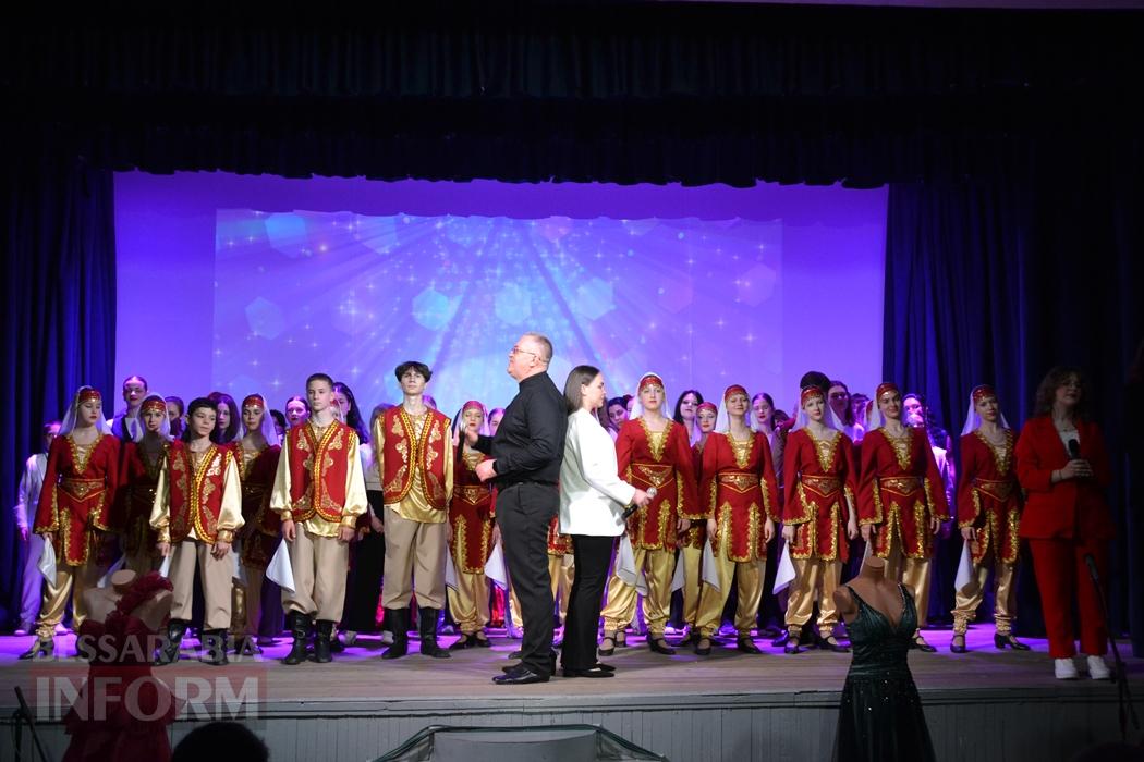 У Кілії видовищним концертом зустрічали свято весни і краси