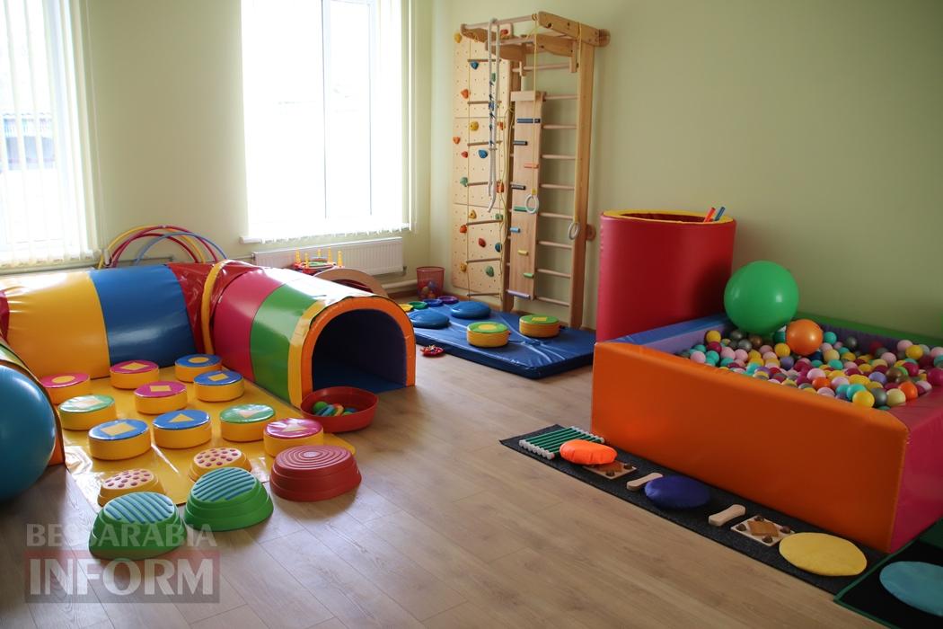 Освіта тримається на щоденній роботі: Лончак відвідав школи півдня Одещини та відкрив інклюзивний центр у Болграді