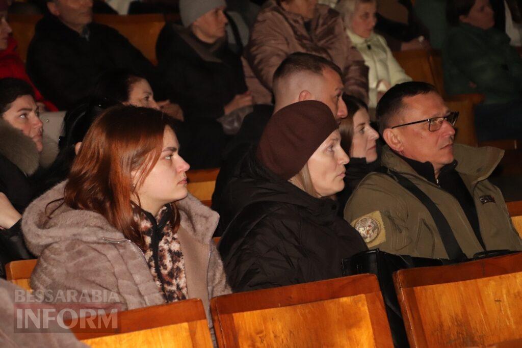 «Вона»: історія любові, очікування і сили — у Болграді відбувся допрем’єрний показ фільму про дружин морпіхів