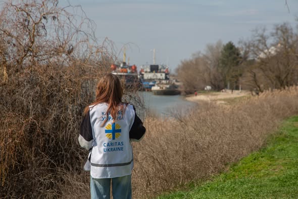 В Ізмаїлі близько ста осіб прибрали берег Дунаю