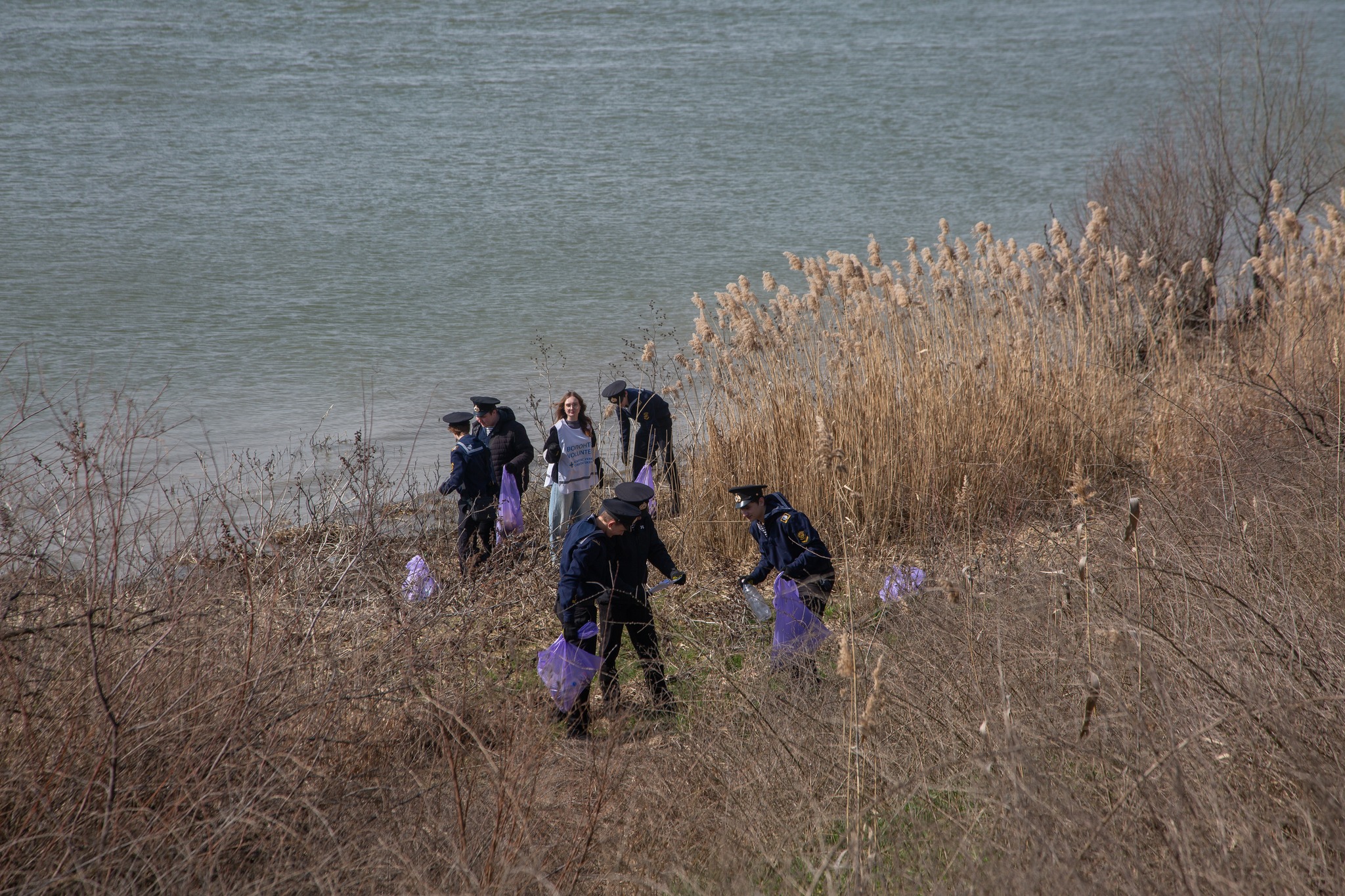 В Ізмаїлі близько ста осіб прибрали берег Дунаю