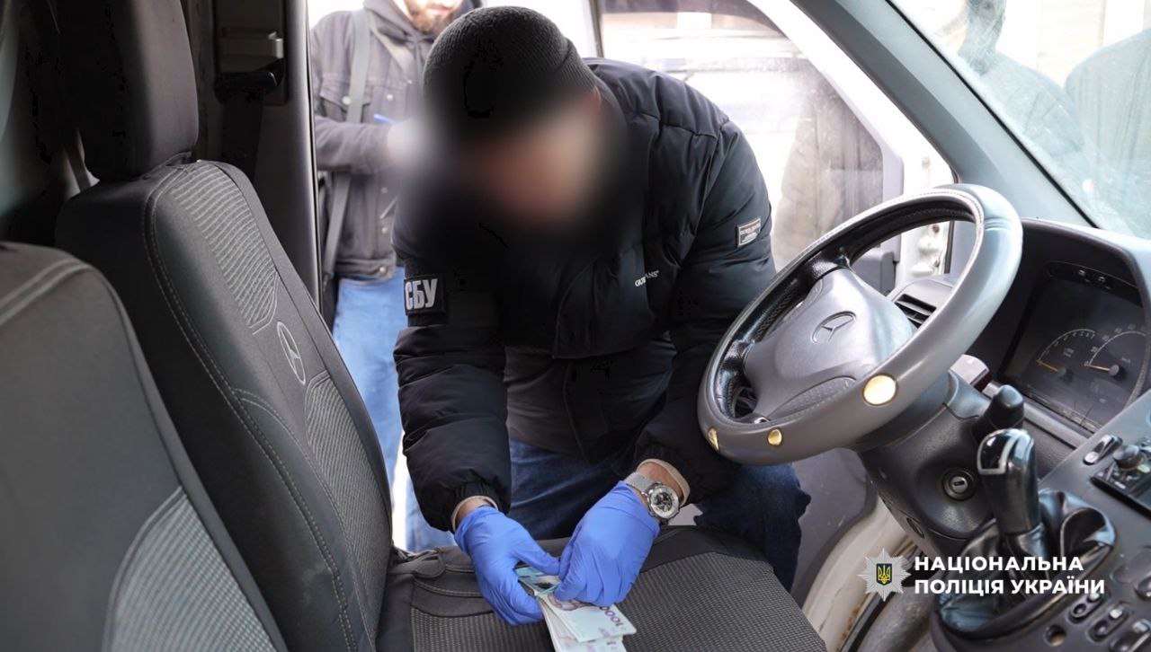 На Одещині керівництво комунального підприємства вимагало «відкати» у фірми, що займалася очищенням каналізації