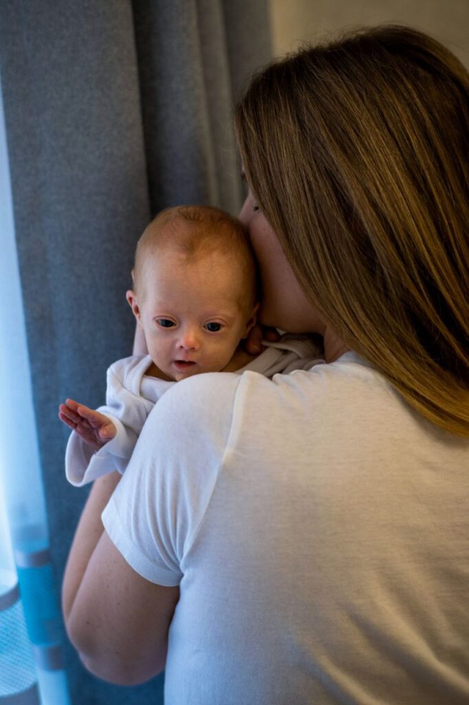 «Жити не буде»: як Олівія з Аккермана, яка народилася вагою 750 грамів, попри вирок лікарів, надихає допомагати іншим