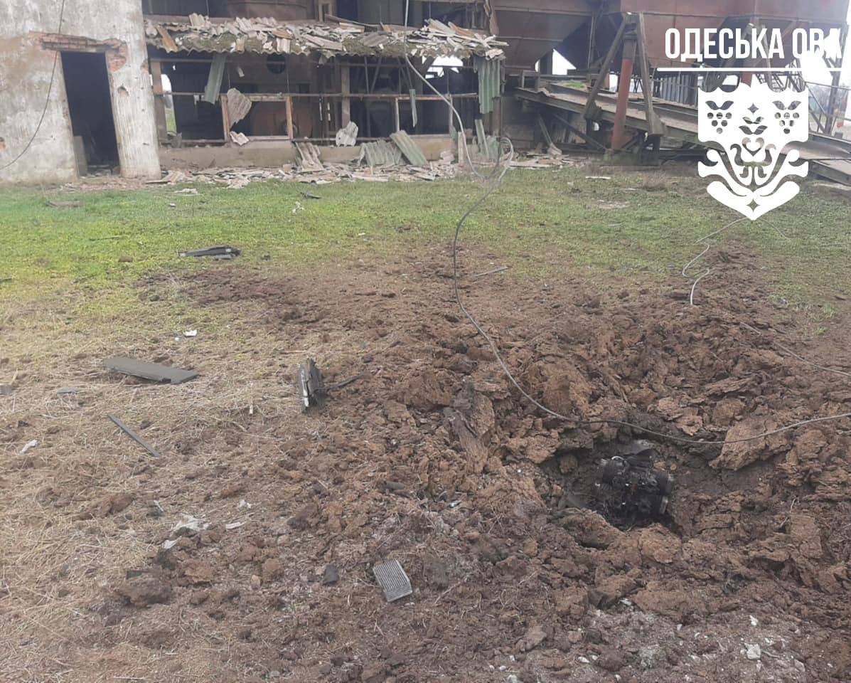 Вдень  ворог масовано атакував південь Одещини ударними безпілотниками