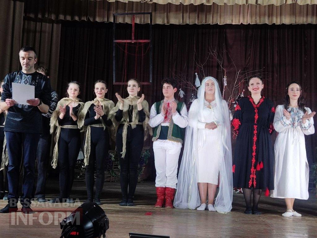 У Болграді відбулася прем’єра, яка змусила зал не дихати: «Чорна квітка» розквітла на сцені