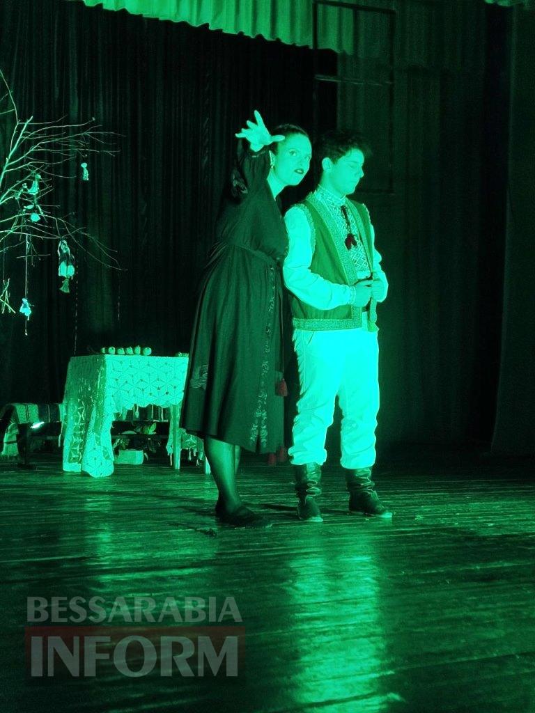 У Болграді відбулася прем’єра, яка змусила зал не дихати: «Чорна квітка» розквітла на сцені