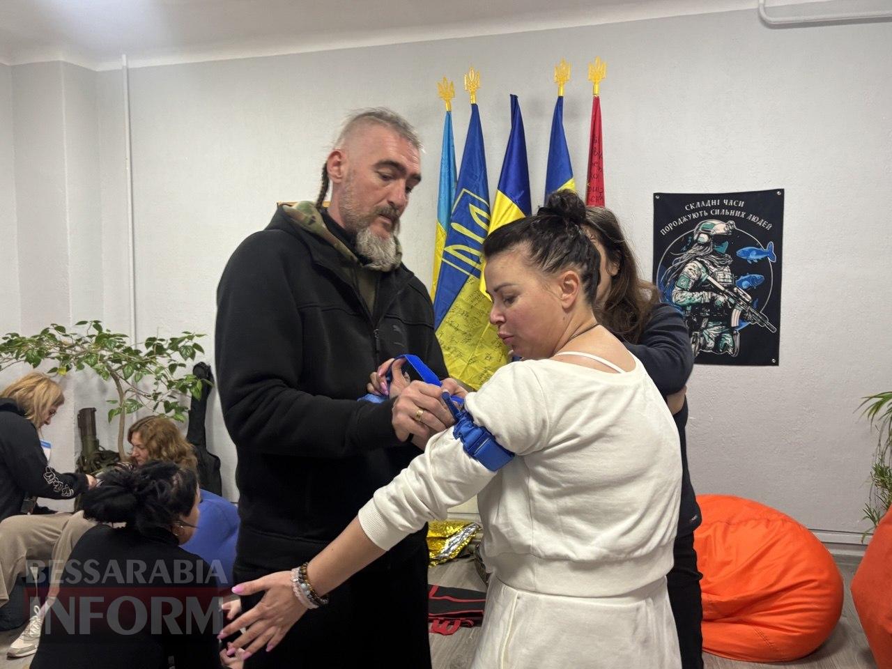 Знання, що рятують: військові медики провели вишкіл для ізмаїльських волонтерів