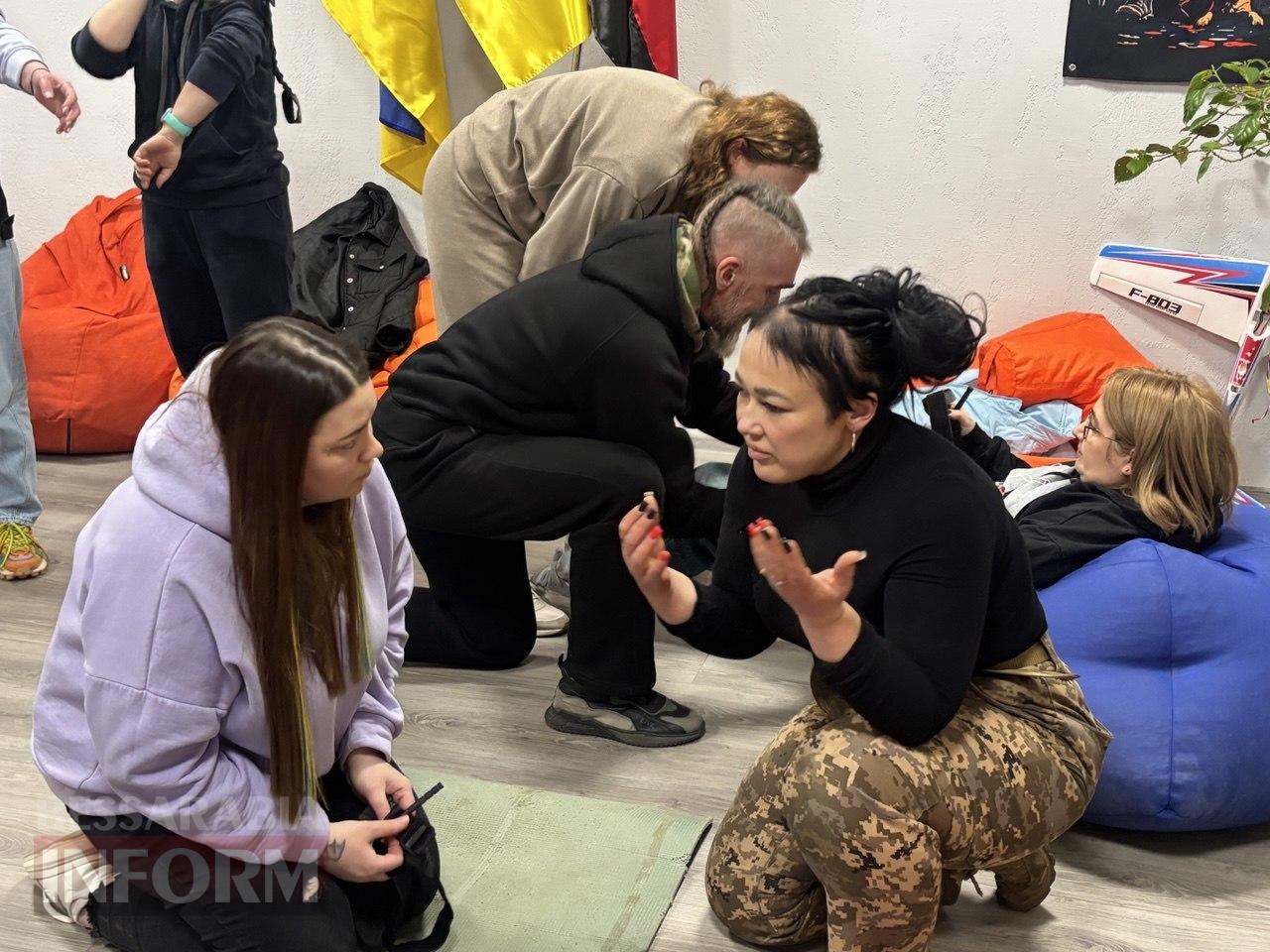 Знання, що рятують: військові медики провели вишкіл для ізмаїльських волонтерів