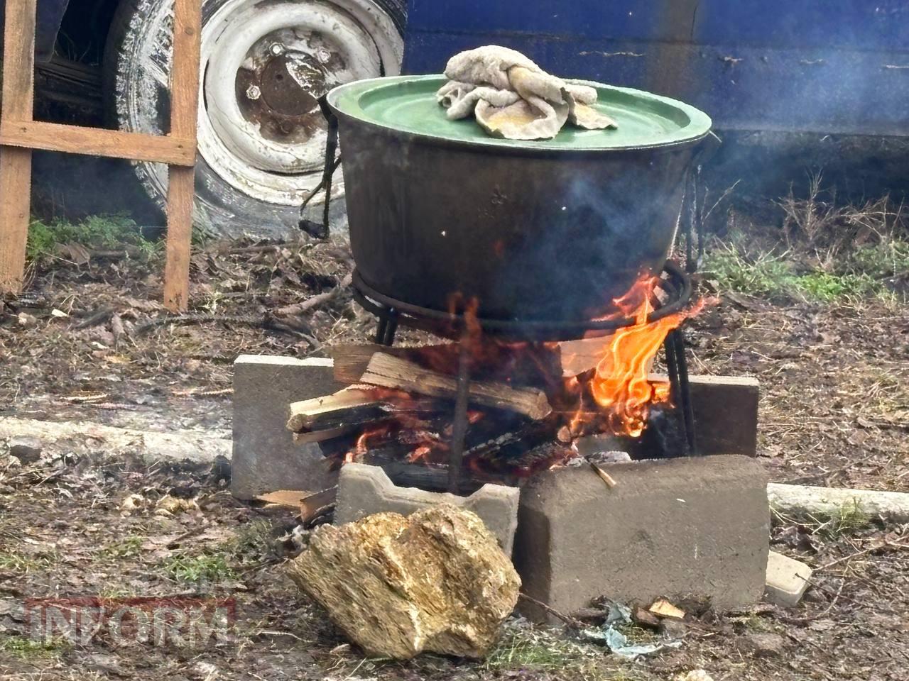 Ретро-техніка, силачі та частування: на Арцизькому кінному дворі пройшов масштабний ярмарок