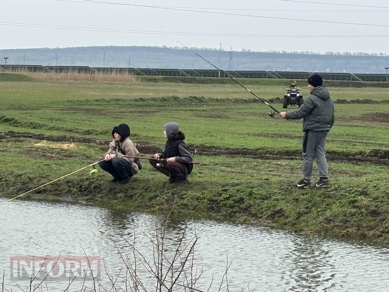 Ретро-техніка, силачі та частування: на Арцизькому кінному дворі пройшов масштабний ярмарок