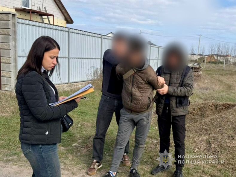 На Одещині поліцейські викрили військовослужбовця, який вимагав 2 500 доларів за службу «в тилу»