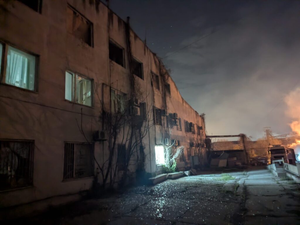 Черговий обстріл портів Одещини: пошкоджено торговельне судно та енергооб'єкт