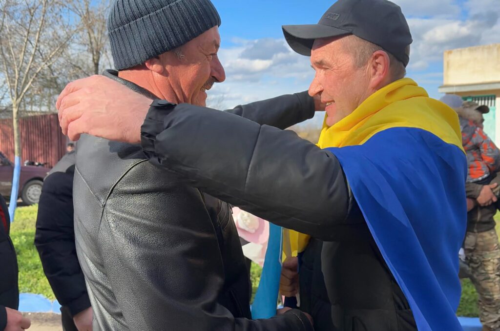 Майже два роки неволі позаду: Лиманська громада зустріла свого Героя Олексія Бєлінського