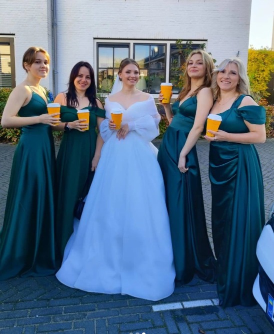 У місті Вилкове подружжя прийняло в свою родину сімох дітей, які вважають опікунів справжніми батьками