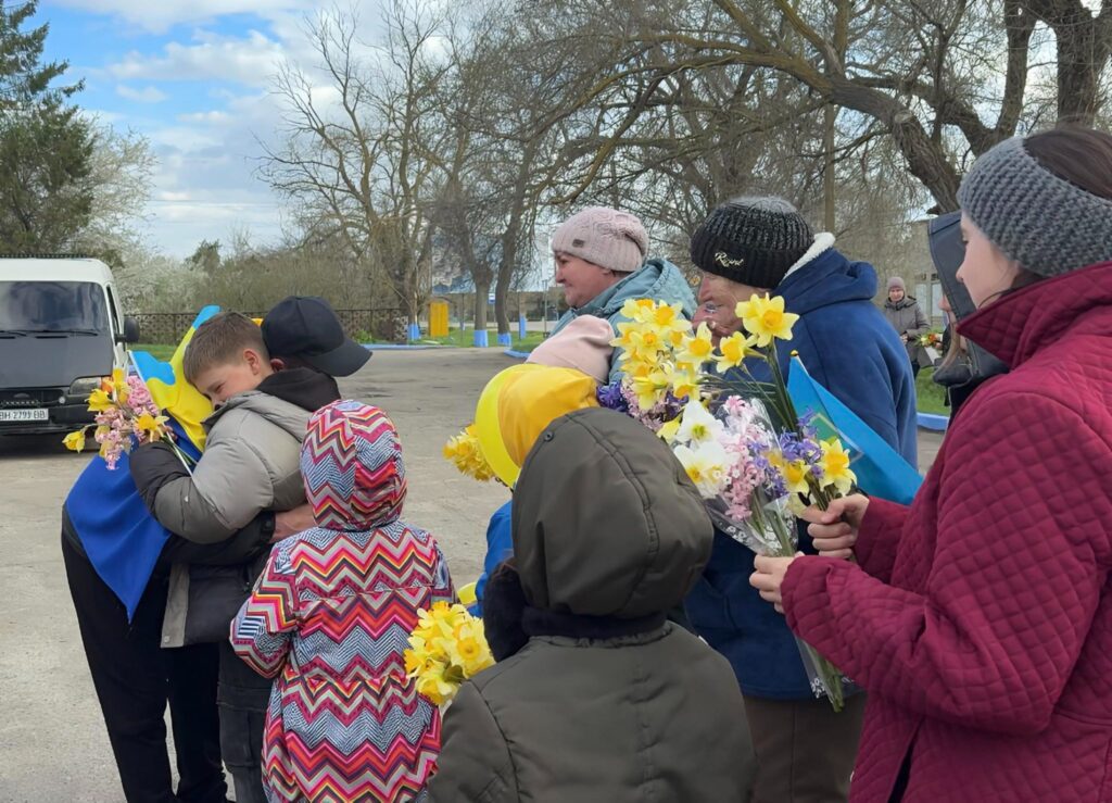 Майже два роки неволі позаду: Лиманська громада зустріла свого Героя Олексія Бєлінського