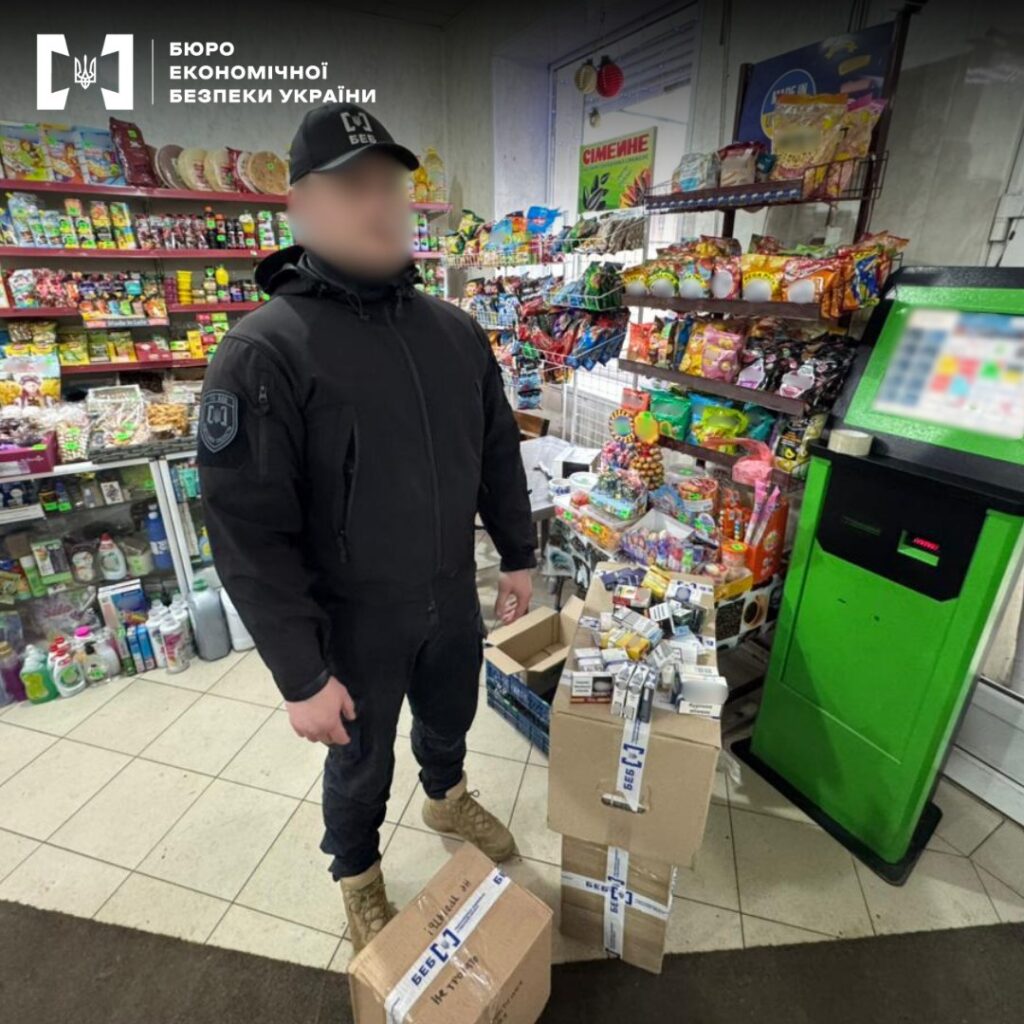 "Товар" на понад 1,6 мільйона гривень: у Шабо ліквідували канал збуту нелегального алкоголю та цигарок