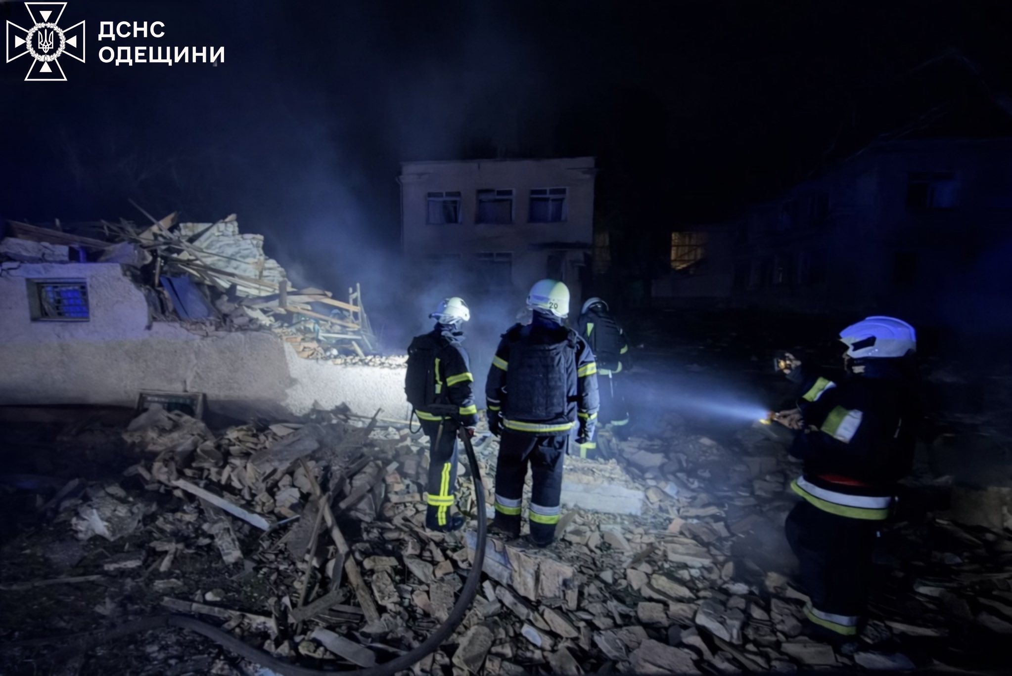 Ворог другу ніч поспіль та у дві хвилі атакував Ізмаїл: руйнування значні