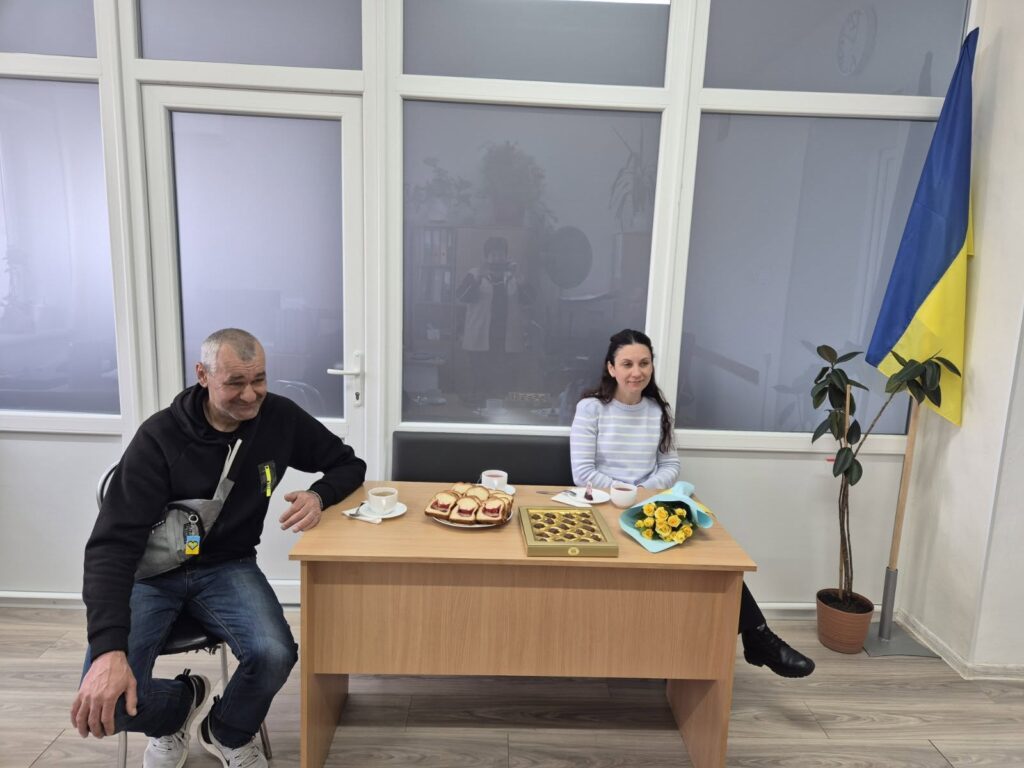 У селищі Катлабуг зустріли військового Миколу Смокова, який повернувся з російського полону